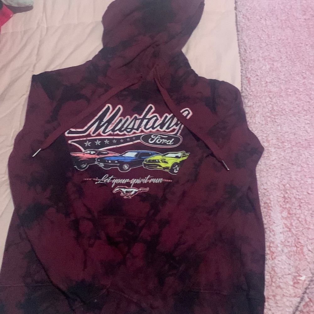 Mustang sweater